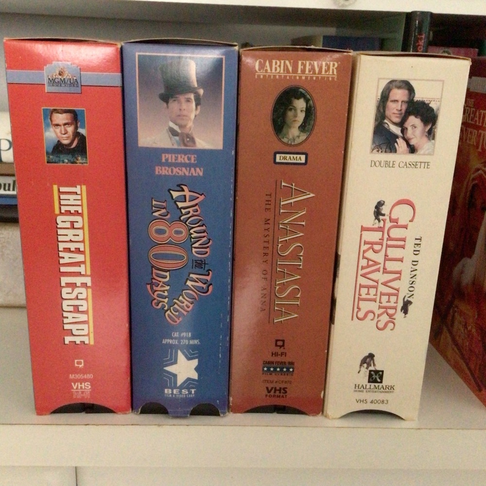 Classics movies, VHS, 4 boxes– 8 tapes